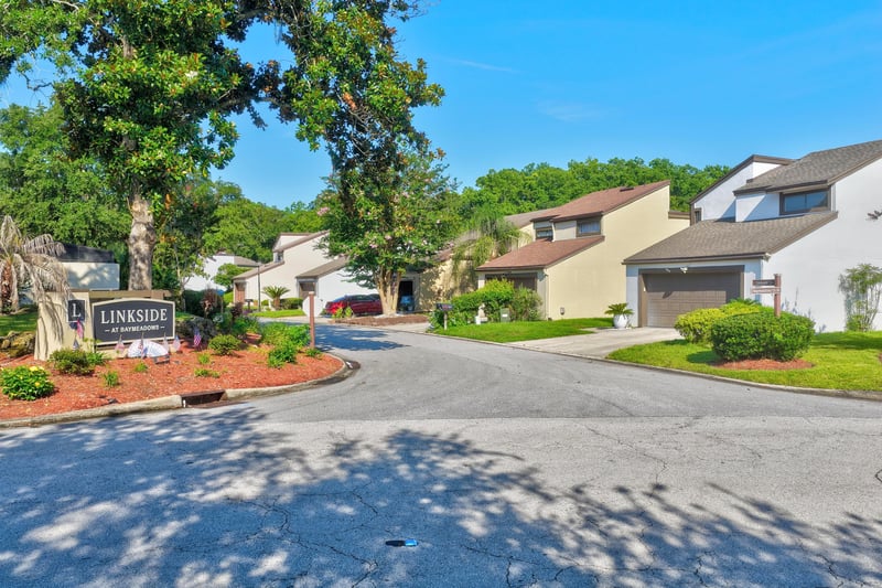 Photo 60 of 7812 Linkside Dr, Jacksonville, FL 32256, photographed by Megapixeler