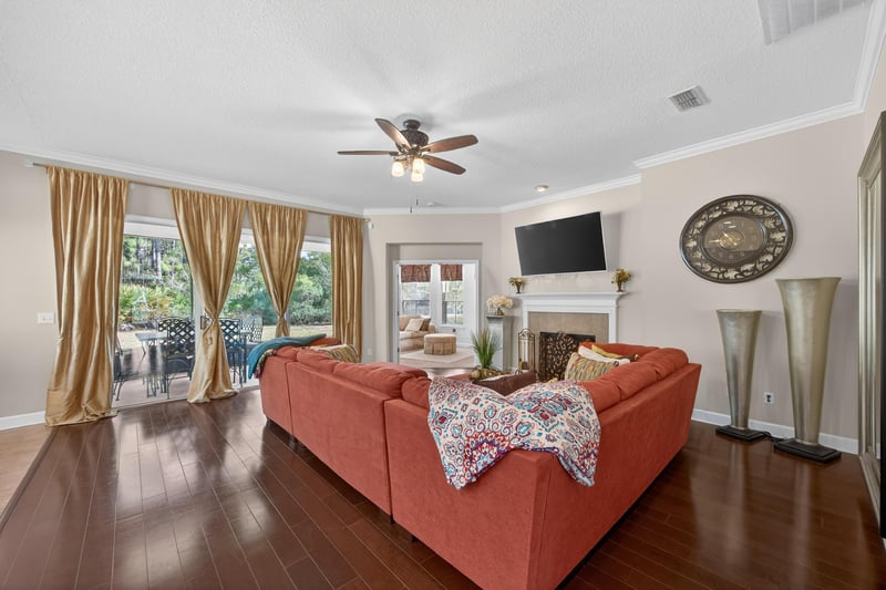 Photo 13 of 1033 Southern Hills Dr, Orange Park, FL 32065, photographed by Megapixeler