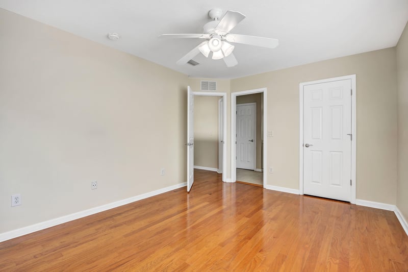 Photo 30 of 3895 Lionheart Dr, Jacksonville, FL 32216, photographed by Megapixeler