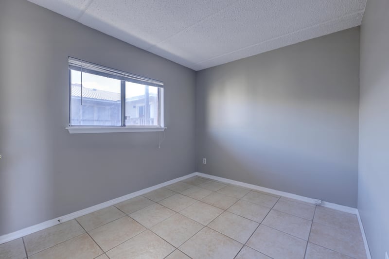 Bedroom 2 at 400 1st St S unit f unit f, Jacksonville Beach, FL 32250