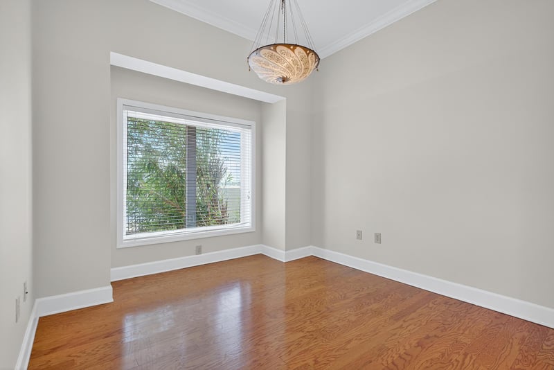 Dinet at 430 E Bay St, Jacksonville, FL 32202