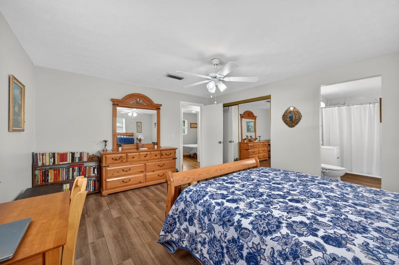 Photo 14 of 11506 Renne Dr E, Jacksonville, FL 32218, photographed by Megapixeler