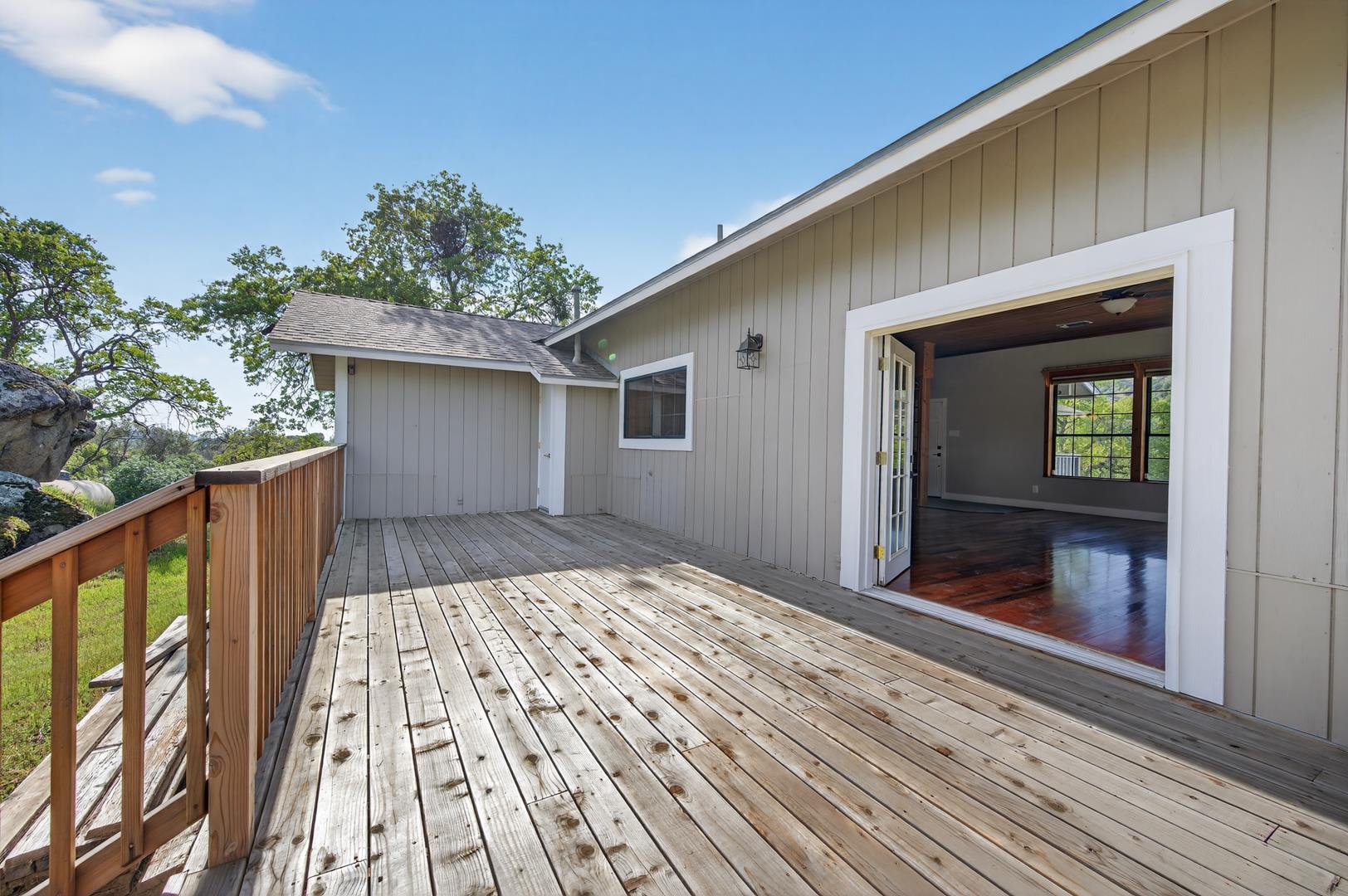 30919 Auberry Rd, photo 52