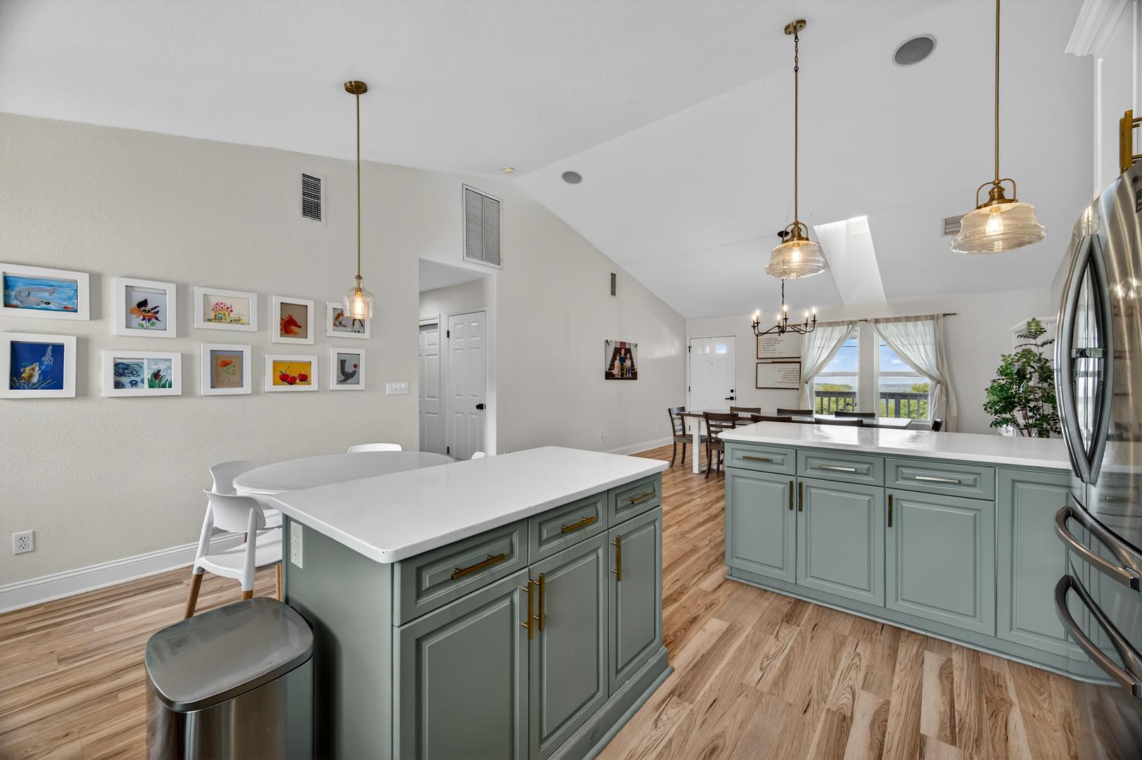 35073 Auberry Rd, photo 21