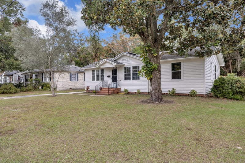 Photo 32 of 1641 Charon Rd, Jacksonville, FL 32205, photographed by Megapixeler