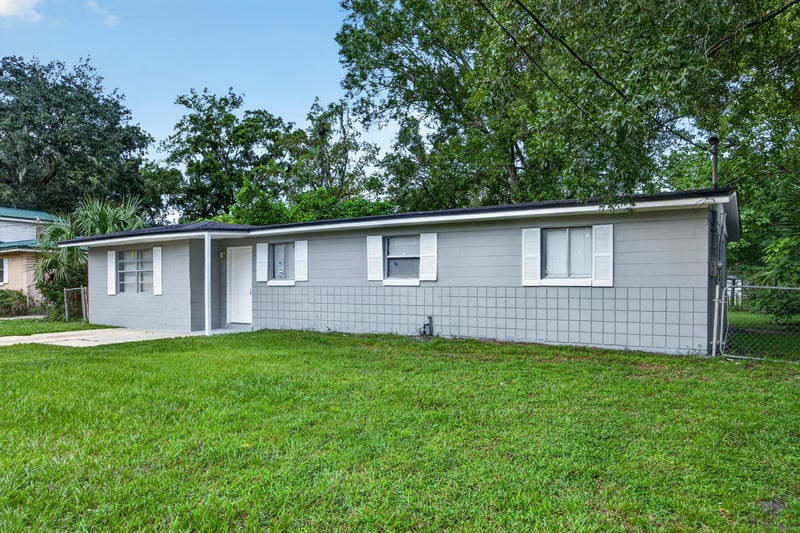 Covered front entry and driveway at 6745 Jack Horner Ln, Jacksonville, FL 32210