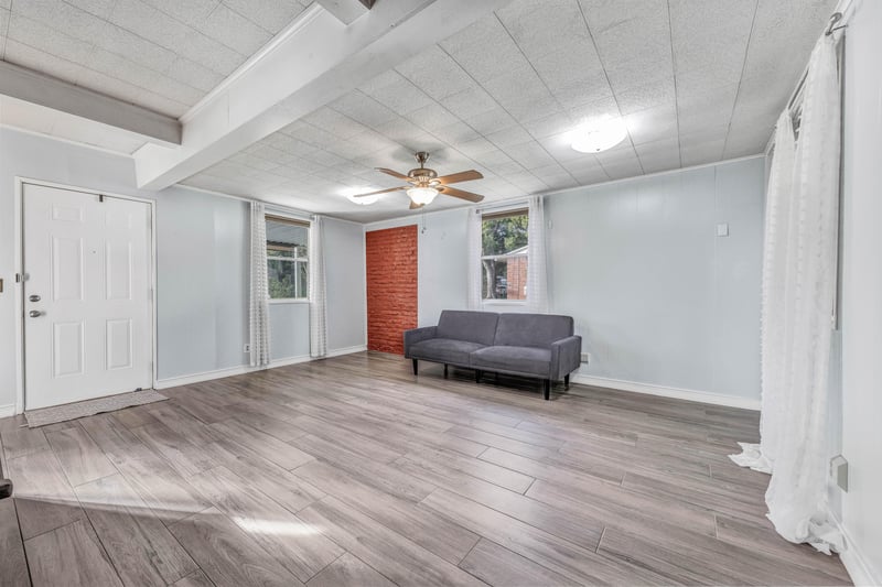Photo 8 of 2867 Stonemont St, Jacksonville, FL 32207, photographed by Megapixeler