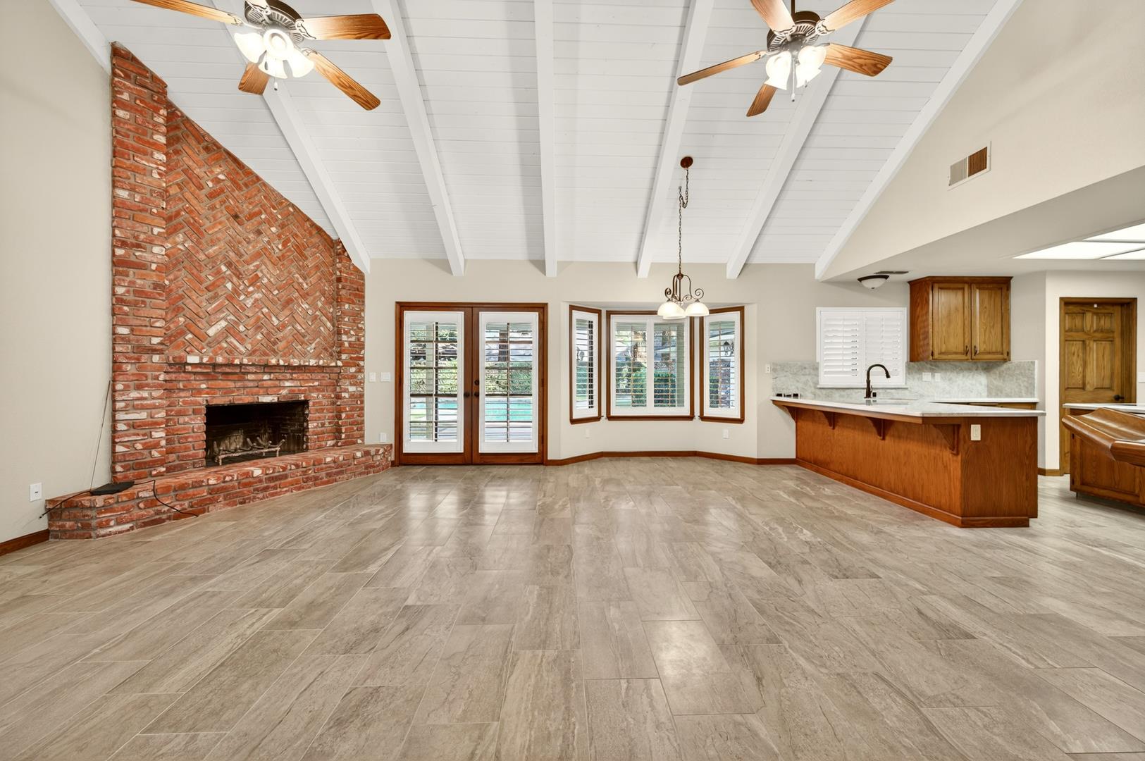816 E Country View Cir, photo 35