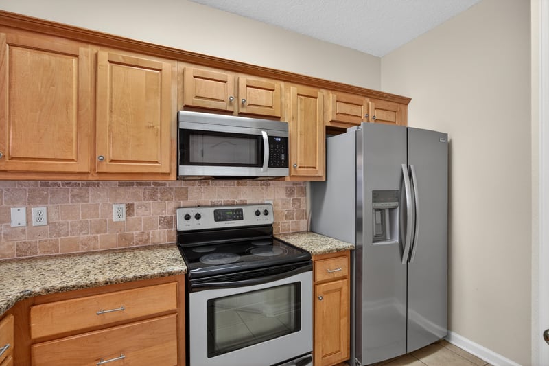 Photo 10 of 12296 Coconut Grove Ct, Jacksonville, FL 32218, photographed by Megapixeler