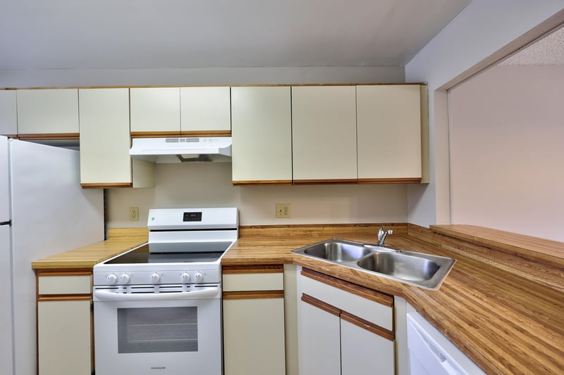Kitchen at 3801 Crown Point Rd unit 2132, Jacksonville, FL 32257
