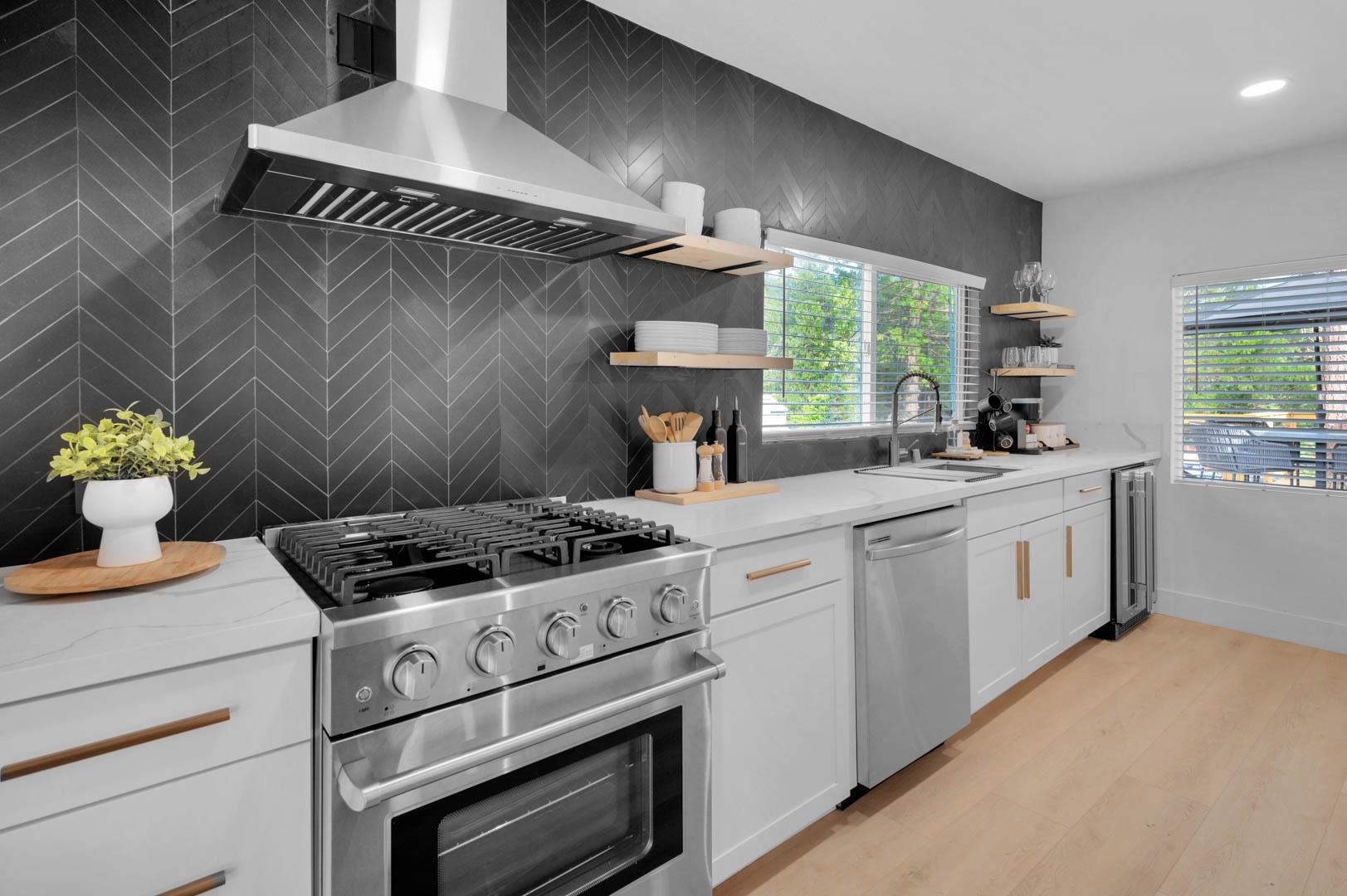 1234 Sample Lane, photo 38