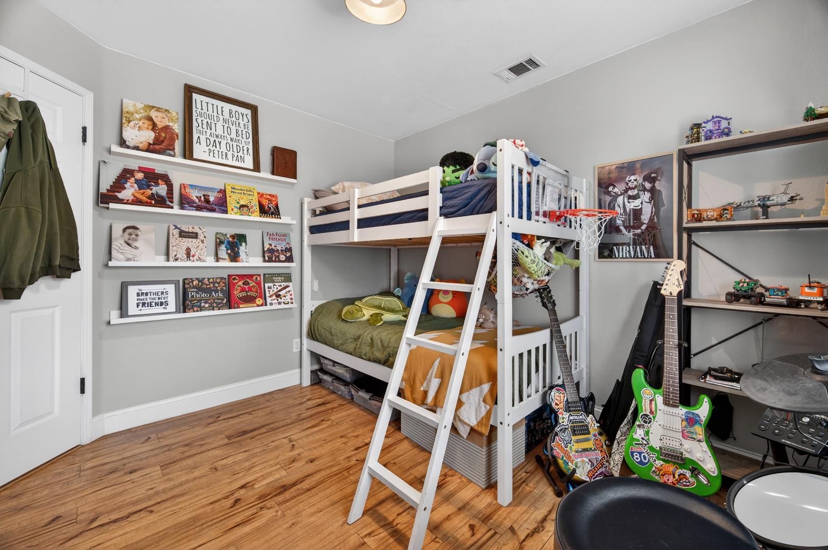 35073 Auberry Rd, photo 45