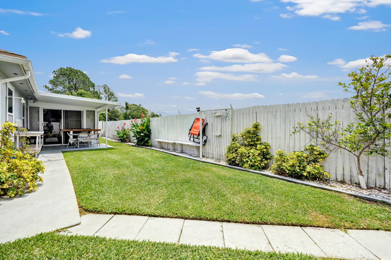 Photo 33 of 3185 Pablo Woods Dr, Jacksonville, FL 32224, photographed by Megapixeler