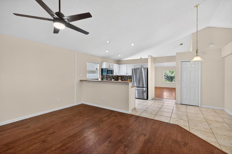 Photo 13 of 10908 Acorn Park Ct, Jacksonville, FL 32218, photographed by Megapixeler