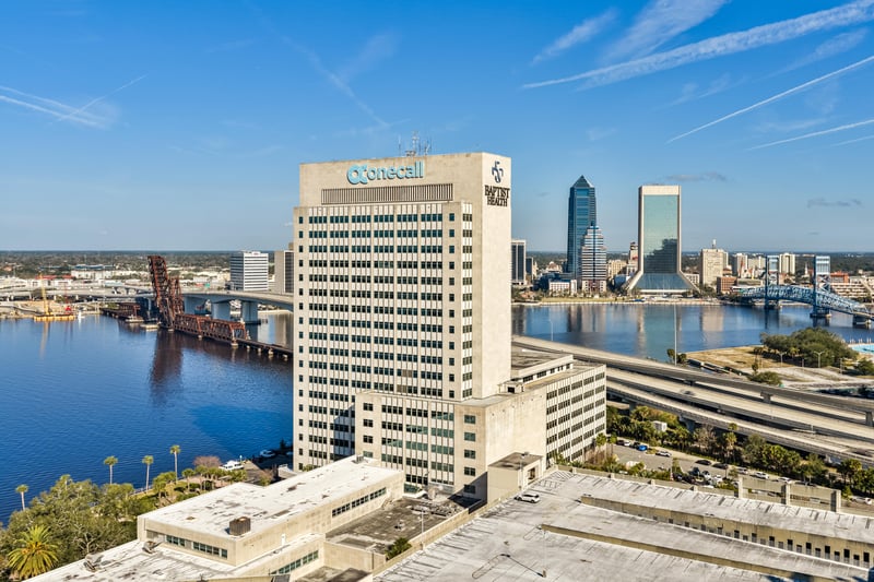 Photo 6 of 841 Prudential Dr, Jacksonville, FL 32207, photographed by Megapixeler