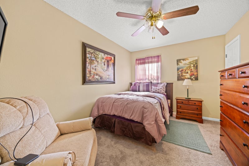 Photo 33 of 10907 Taurina Ridge Dr, Jacksonville, FL 32218, photographed by Megapixeler