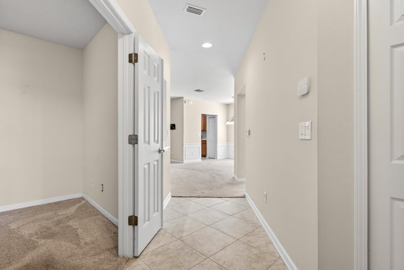 Photo 9 of 8699 Little Swift Cir unit 25g, Jacksonville, FL 32256, photographed by Megapixeler
