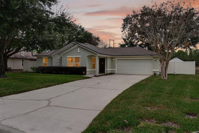 Photo 2 of 9719 Mayville Dr E, Jacksonville, FL 32222, photographed by Megapixeler