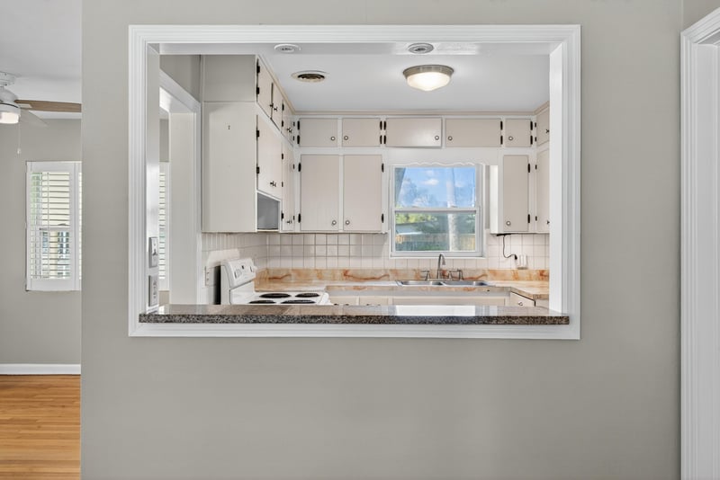 Photo 20 of 6942 Waikiki Rd, Jacksonville, FL 32216, photographed by Megapixeler