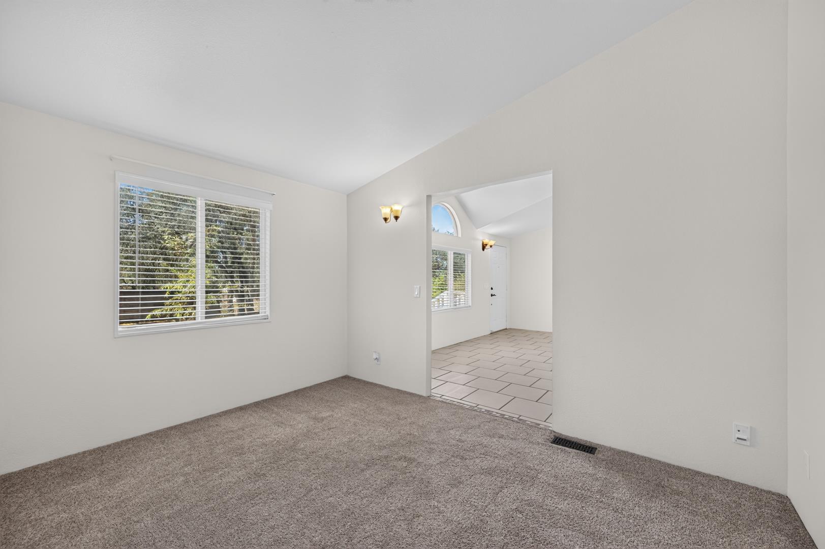 31417 Auberry Rd, photo 10