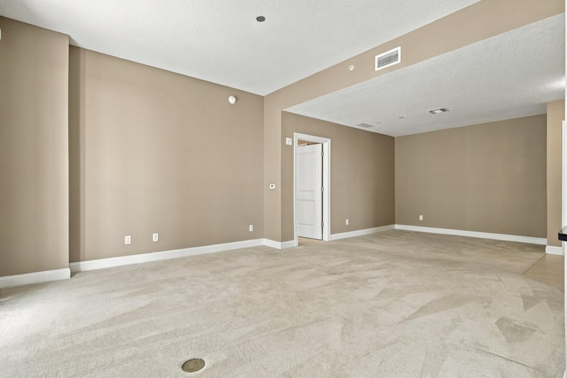 Open living space with wide-angle view, photographed by Megapixeler on Riverplace Blvd, Jacksonville