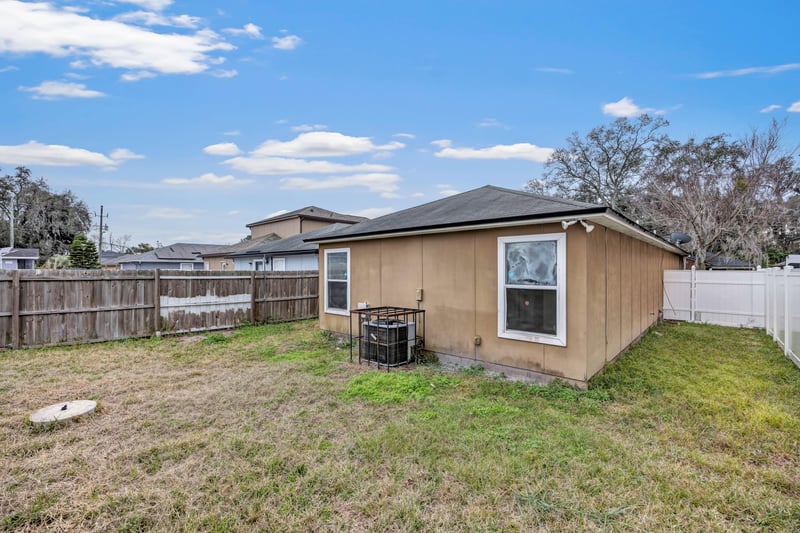 Photo 21 of 8345 Oden Ave, Jacksonville, FL 32216, photographed by Megapixeler