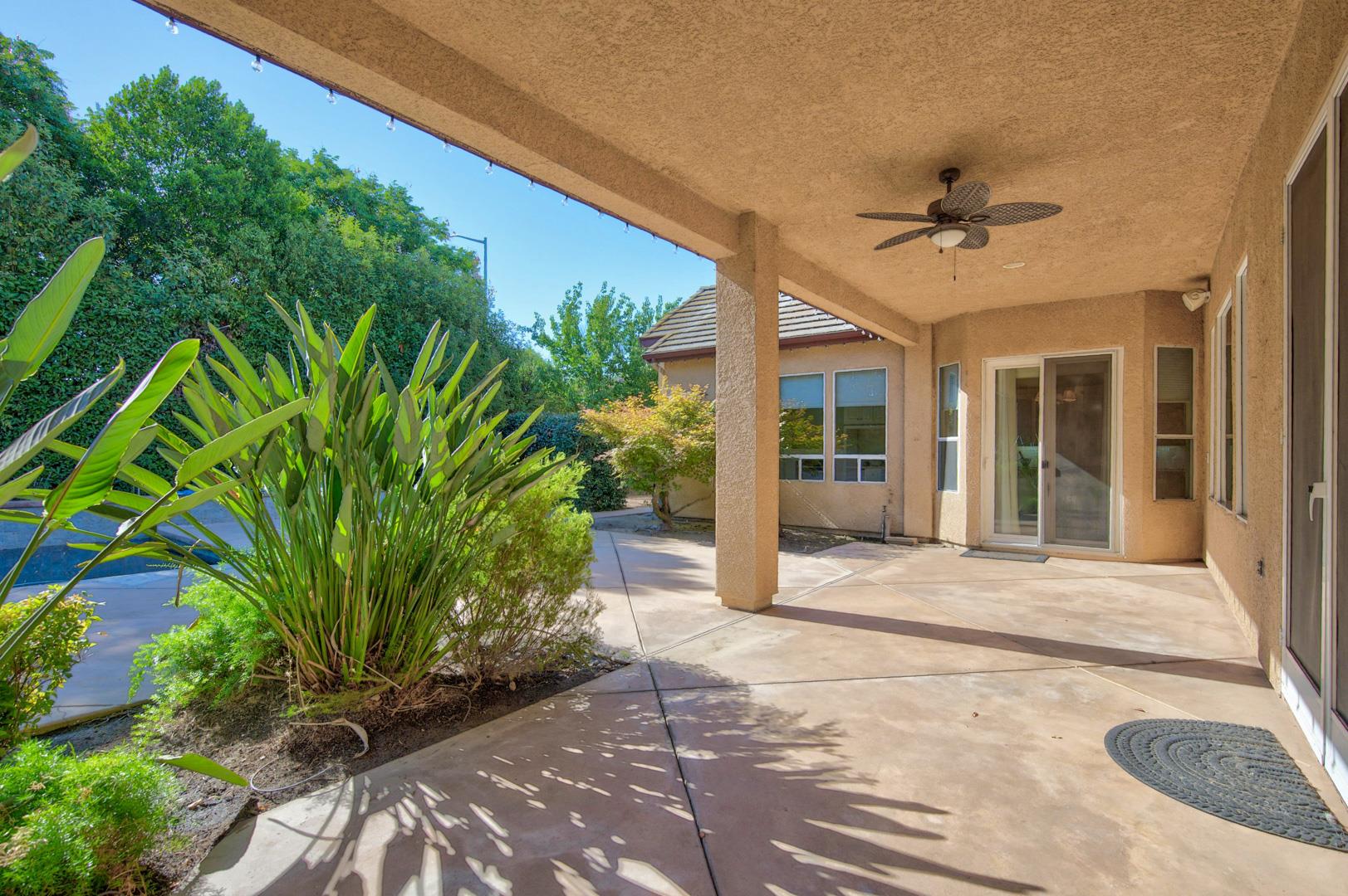 11 W Jordan Ave, photo 76