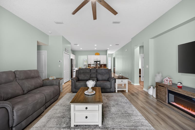 Family Room at 1733 Austin Lk Wy, Middleburg, FL 32068