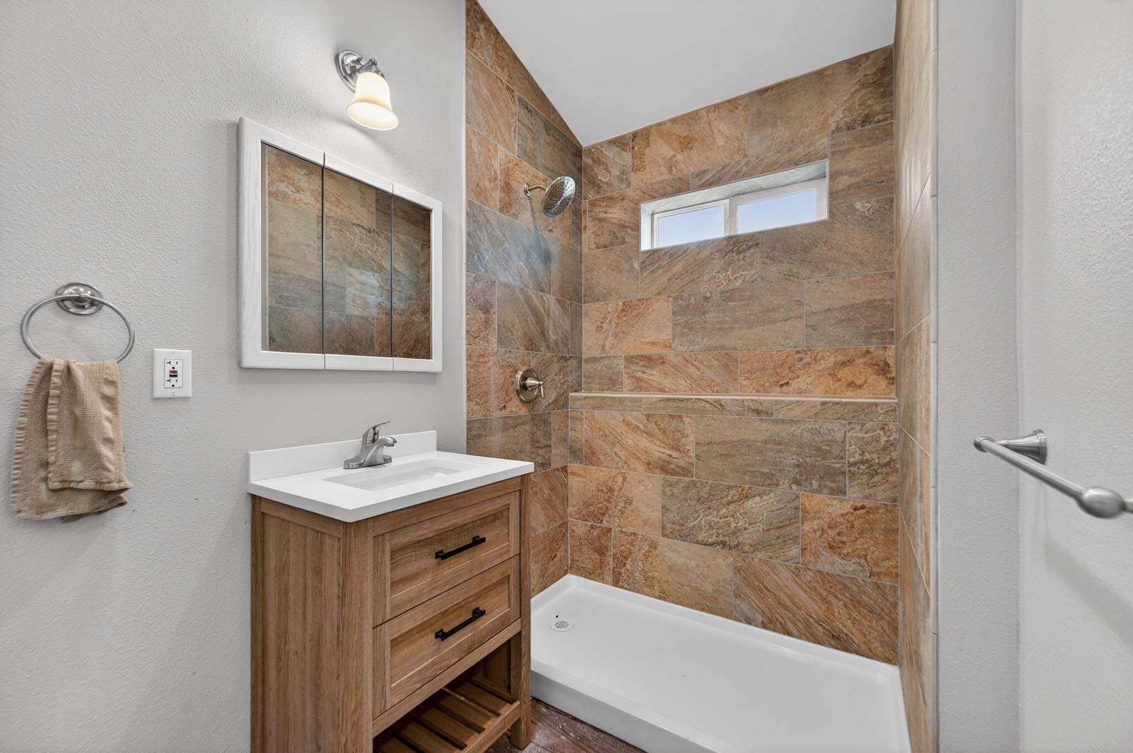 30919 Auberry Rd, photo 95