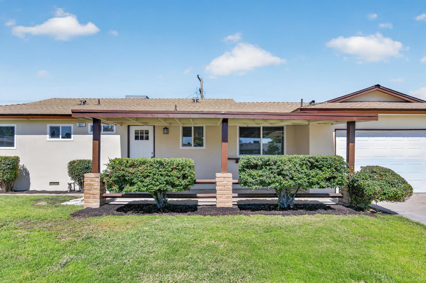 957 W Pico Ave, photo 39