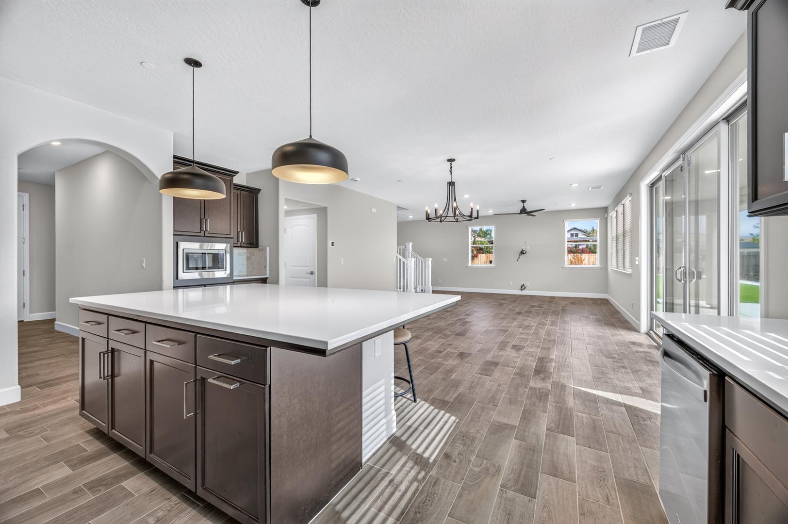 20175 Hazelwood Ln, photo 34