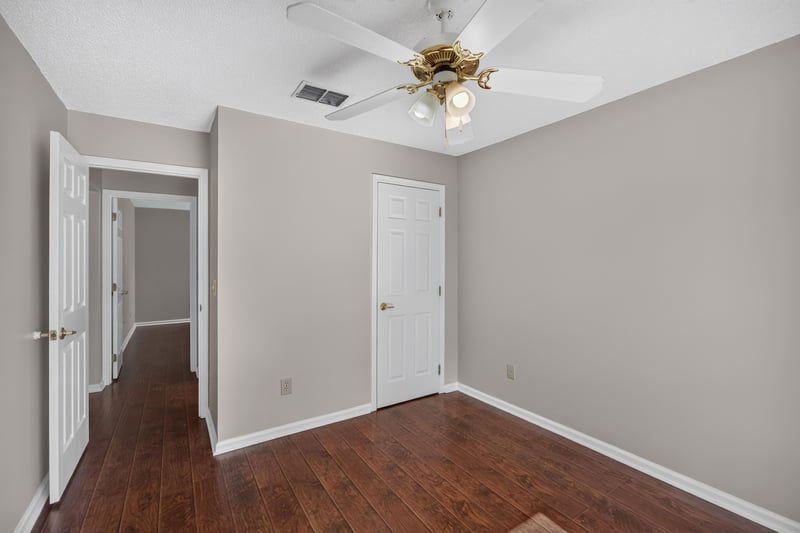 Hallway with multiple doors at 11828 Heather Grove Ln, Jacksonville, FL
