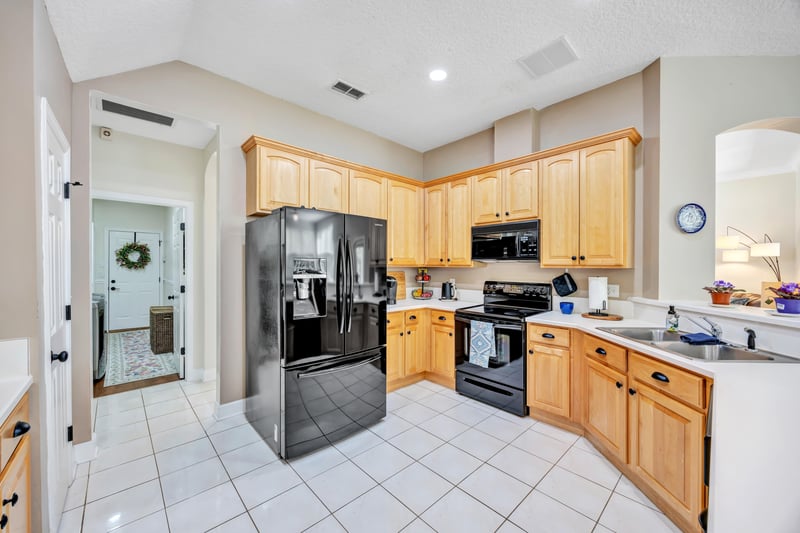 Photo 24 of 636 Wyndham Ct, Orange Park, FL 32073, photographed by Megapixeler