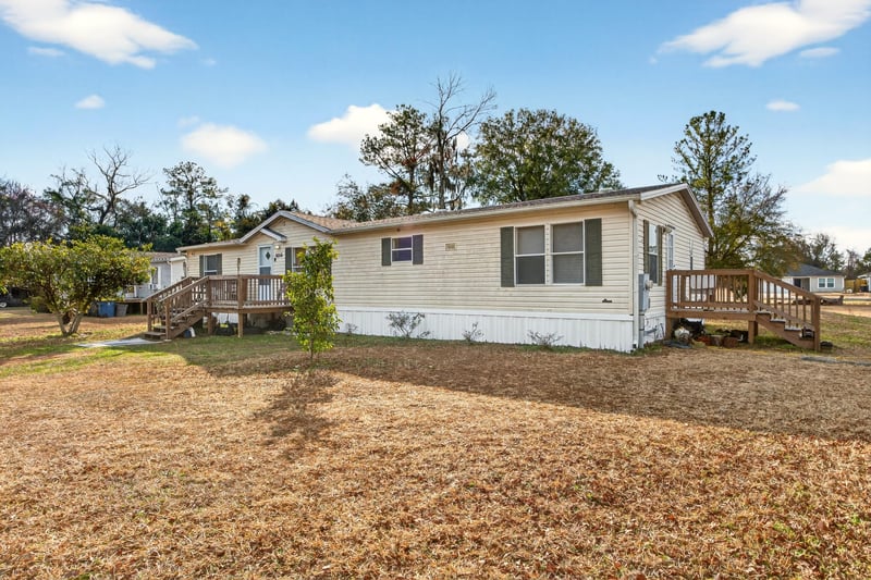 Photo 4 of 8016 Buttercup St, Jacksonville, FL 32210, photographed by Megapixeler