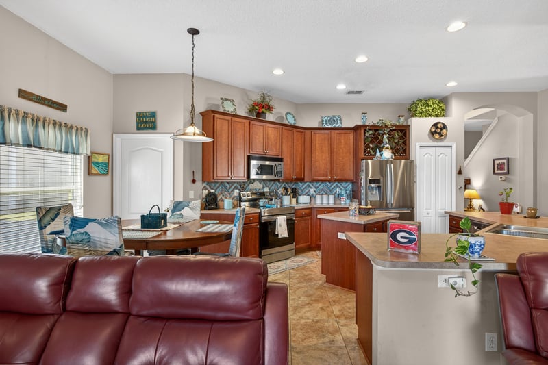 Photo 10 of 3378 Ivybridge Ct, Jacksonville, FL 32226, photographed by Megapixeler