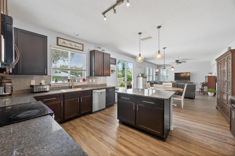 Photo 14 of 5357 Gage Oaks Dr, Jacksonville, FL 32258, photographed by Megapixeler