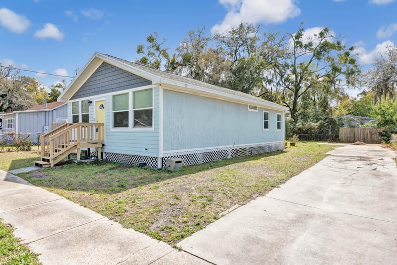 Photo 4 of 2822 Fitzgerald St, Jacksonville, FL 32254, photographed by Megapixeler