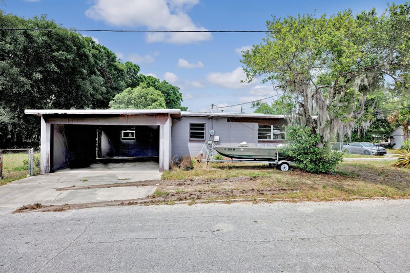 Photo 1 of 810 Moseley Ave, Palatka, FL 32177, photographed by Megapixeler