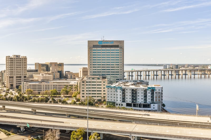 Photo 7 of 841 Prudential Dr, Jacksonville, FL 32207, photographed by Megapixeler