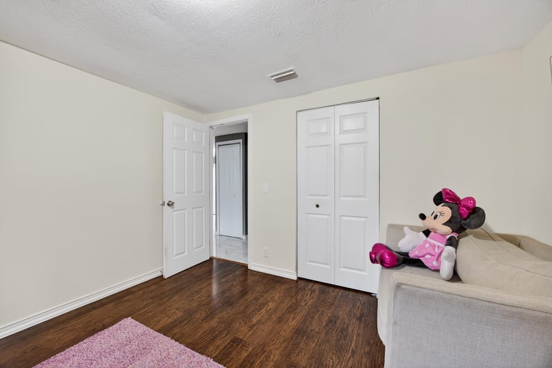 Photo 18 of 7221 Dostie Dr E, Jacksonville, FL 32209, photographed by Megapixeler