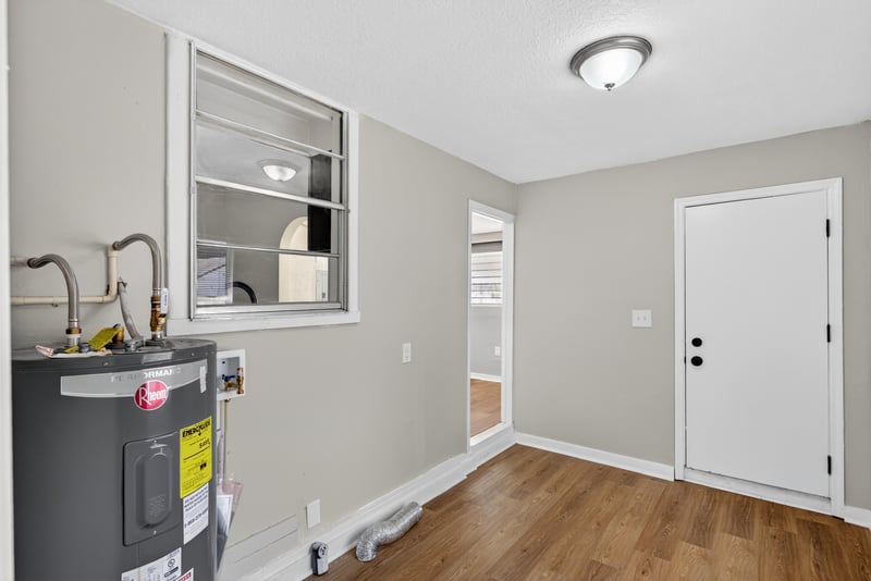 Photo 33 of 6619 Sunset Dr, Jacksonville, FL 32208, photographed by Megapixeler
