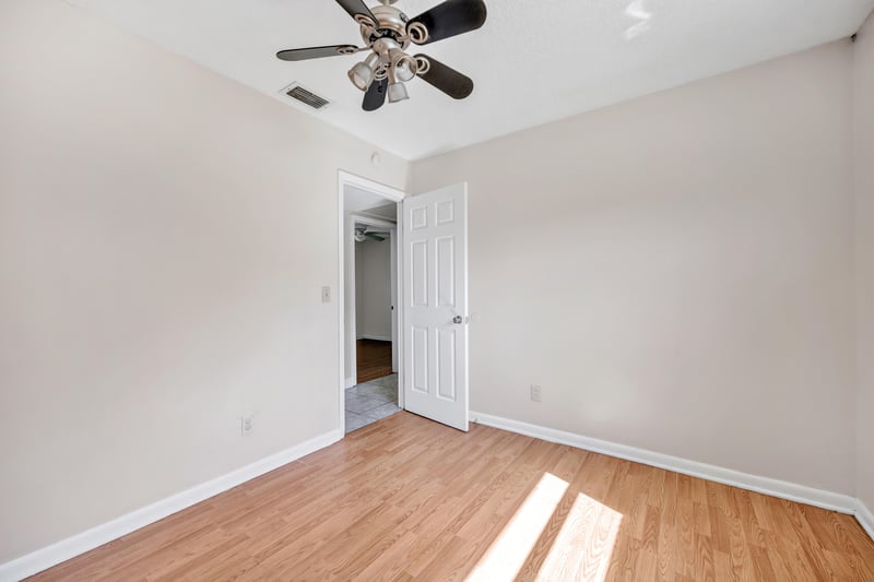 Photo 19 of 2930 Wycombe Dr W, Jacksonville, FL 32277, photographed by Megapixeler