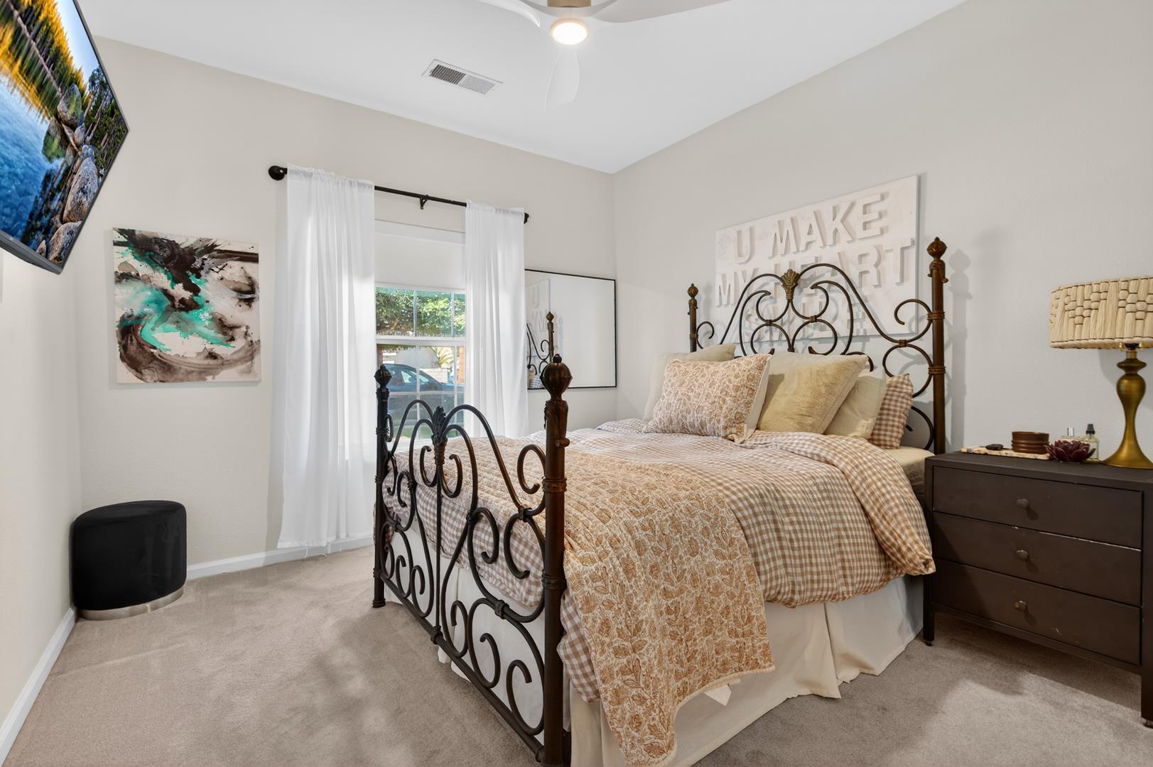 1555 Taylor Ln, photo 37