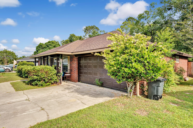 Photo 3 of 8628 Mayall Dr, Jacksonville, FL 32220, photographed by Megapixeler