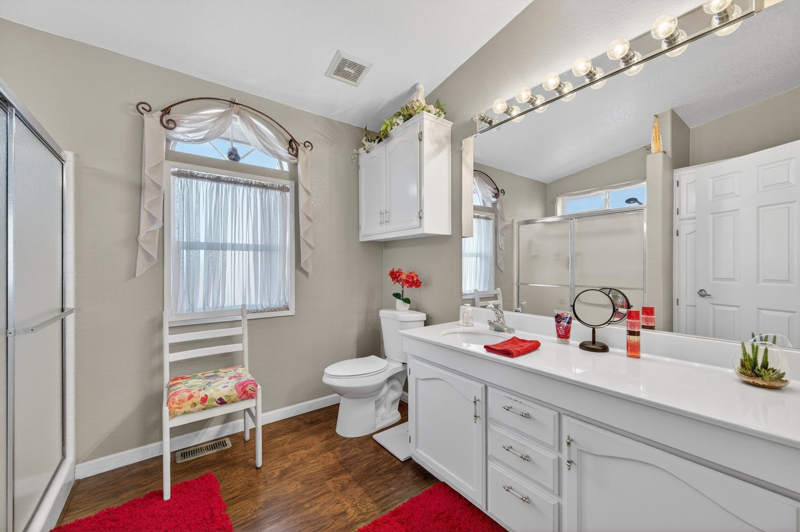 105 W Herndon #3, photo 35