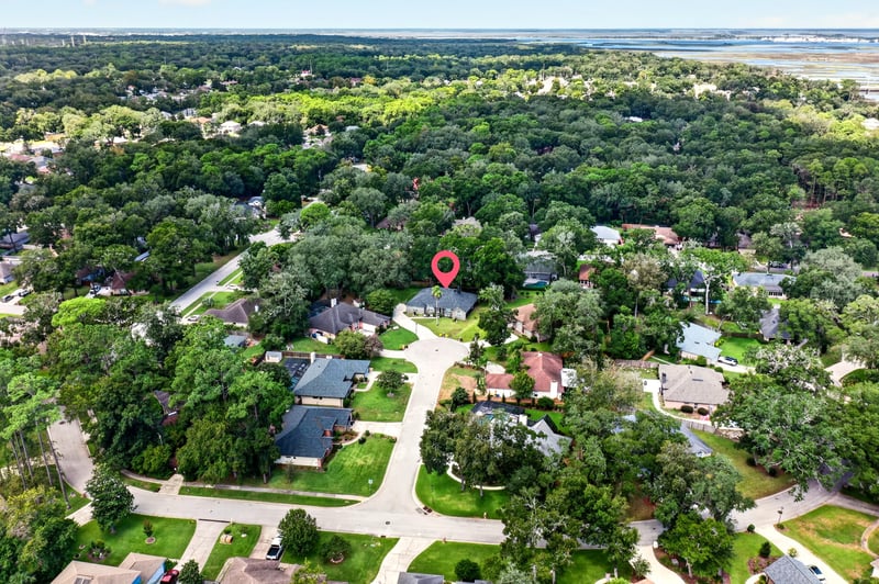 Aerial view of the wooded neighborhood in Jacksonville, FL
