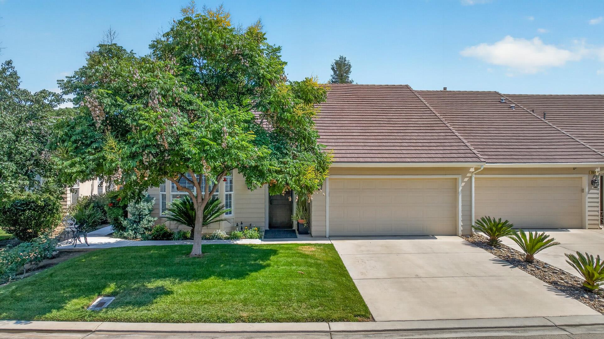 337 Village Dr, photo 10