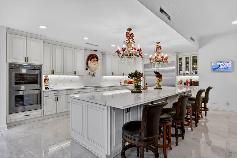Kitchen at 7987 Hollyridge Rd, Jacksonville, FL 32256