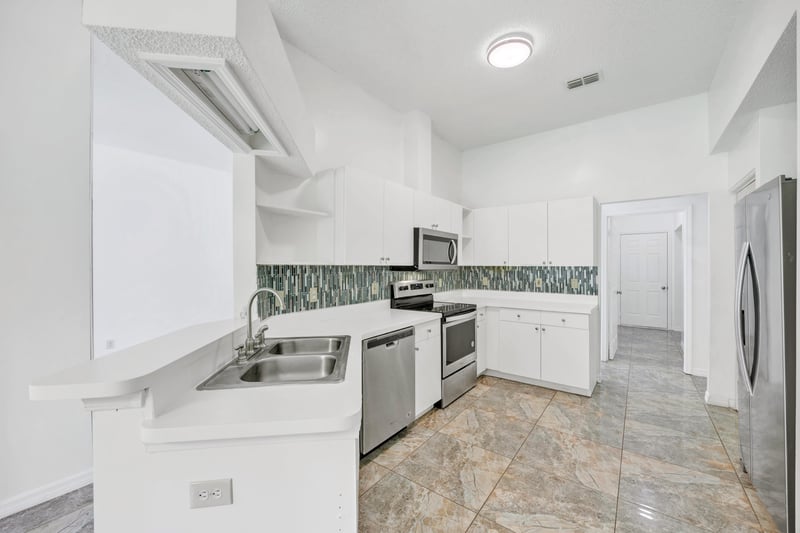 Photo 18 of 435 Jax Estates Dr N, Jacksonville, FL 32218, photographed by Megapixeler