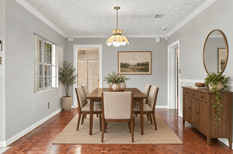 Dining Area A1, photographed by Megapixeler on Hyde Grove Ave, Jacksonville